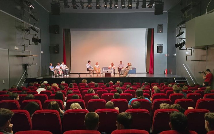 Panel rasprava o umjetnoj inteligenciji u organizaciji OŠ Eugena Kvaternika
